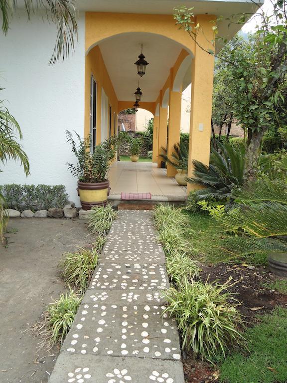 Posada Los Robles เตโปซตลัน ภายนอก รูปภาพ